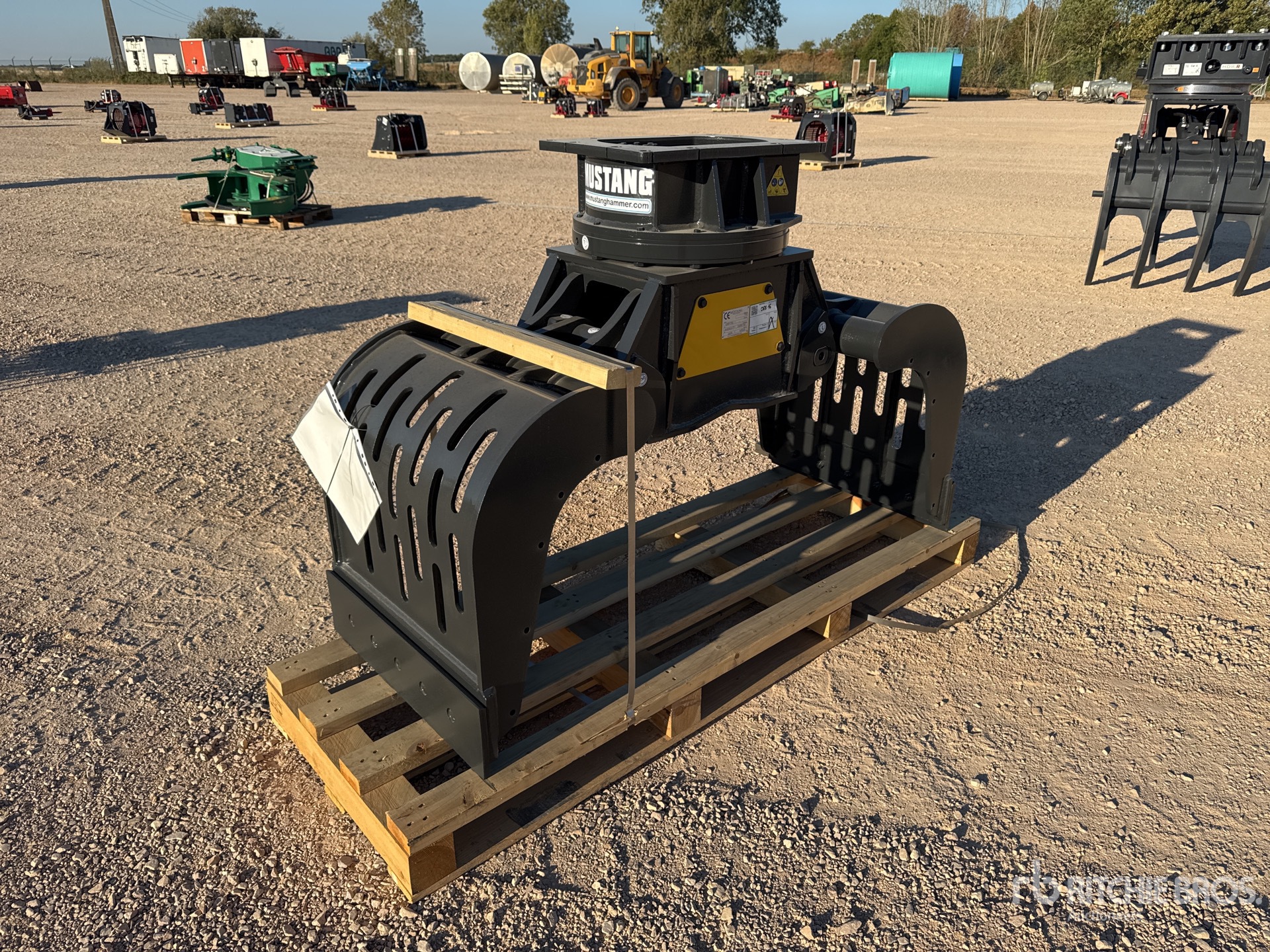 2026 Mustang GRP750 Rotating Demolition Grapple (Unused)