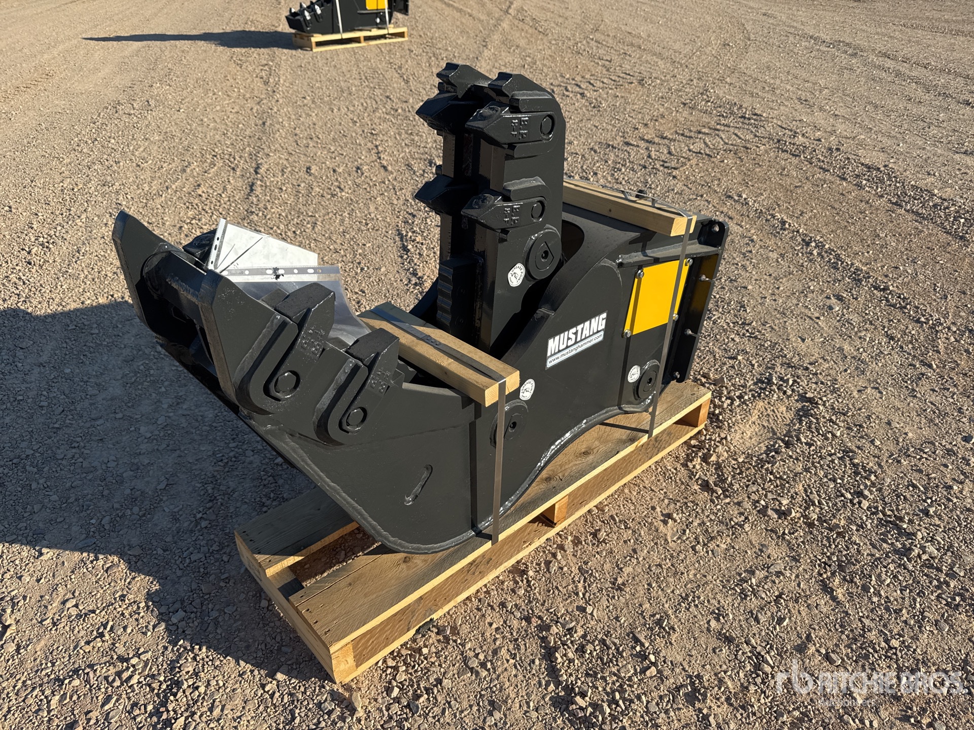 2026 Mustang FH05 Demolition Pulverizer (Unused)