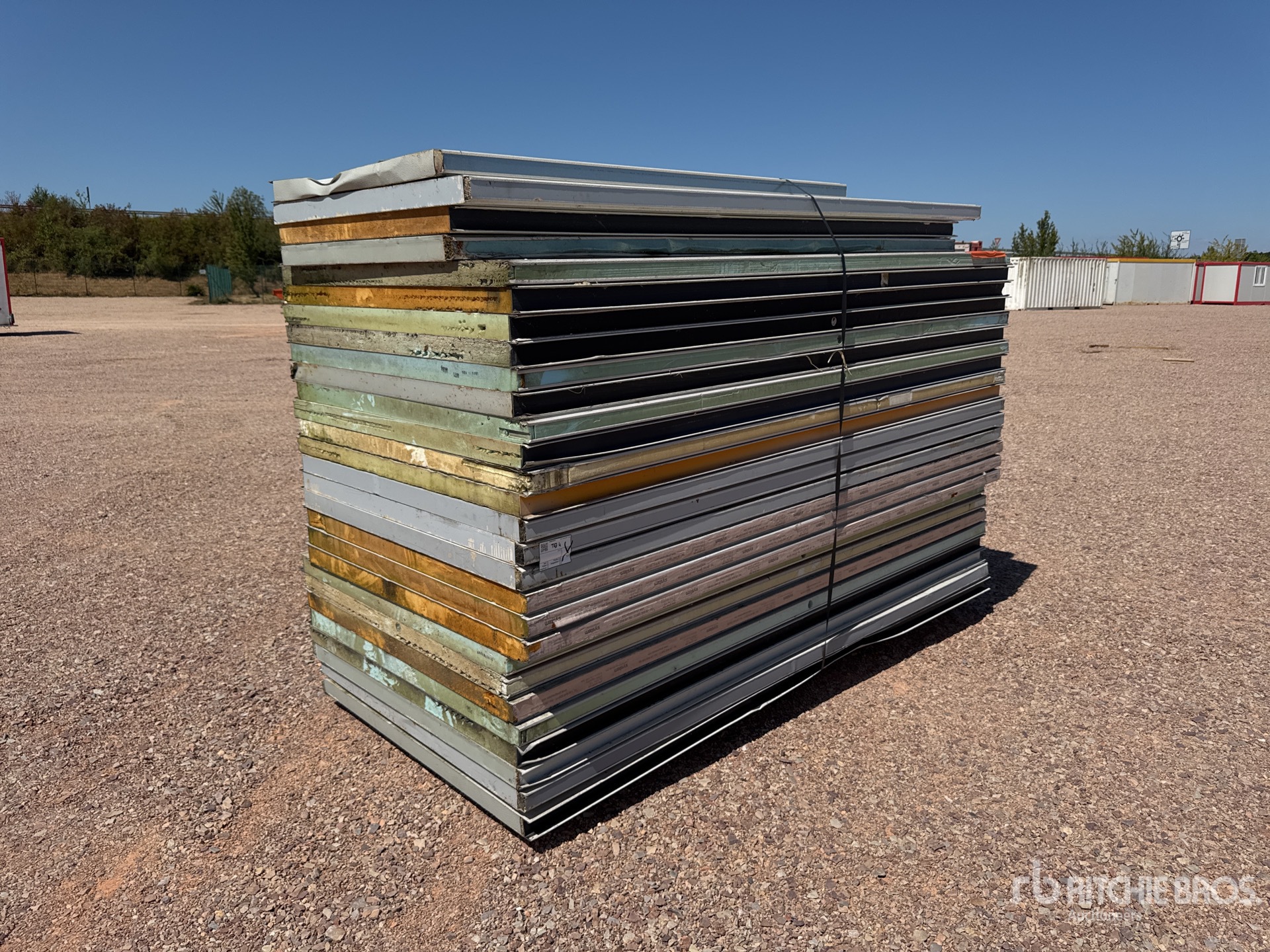 Qte De Panneaux Sandwich Pour Bungalow Qty Of Sandwich Panel For Roadwork Cabin