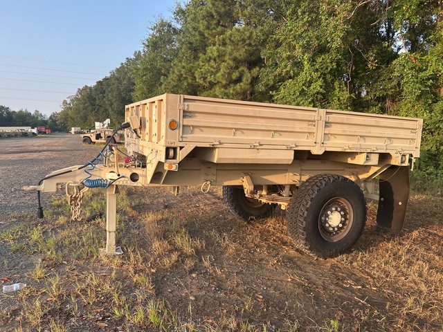 2004 Stewart & Stevenson M1082 LMTV Cargo Trailer