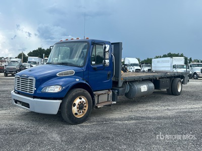 2016 Freightliner M2 106 4x2 Ciężarówka z płaską platformą
