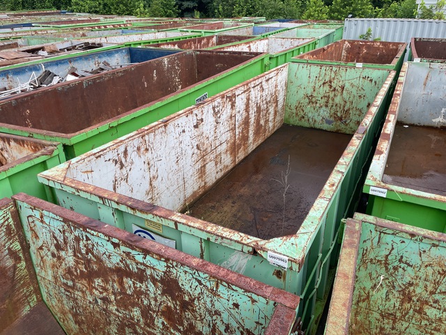 22 ft 30 cyd Roll-Off Container