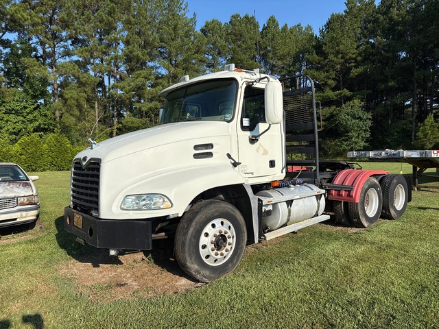 2004 Mack CX613 6x4 T/A Day Cab Truck Tractor