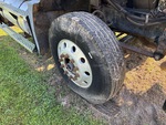 4 Underbody - Truck with Right Steer Tire