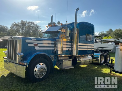 2012 Peterbilt 389 6x4 T/A Slaapcabine Trekker