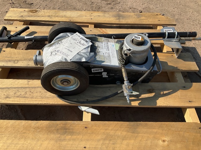 OTC Stinger 1788A 22-Ton Under Axle Jack