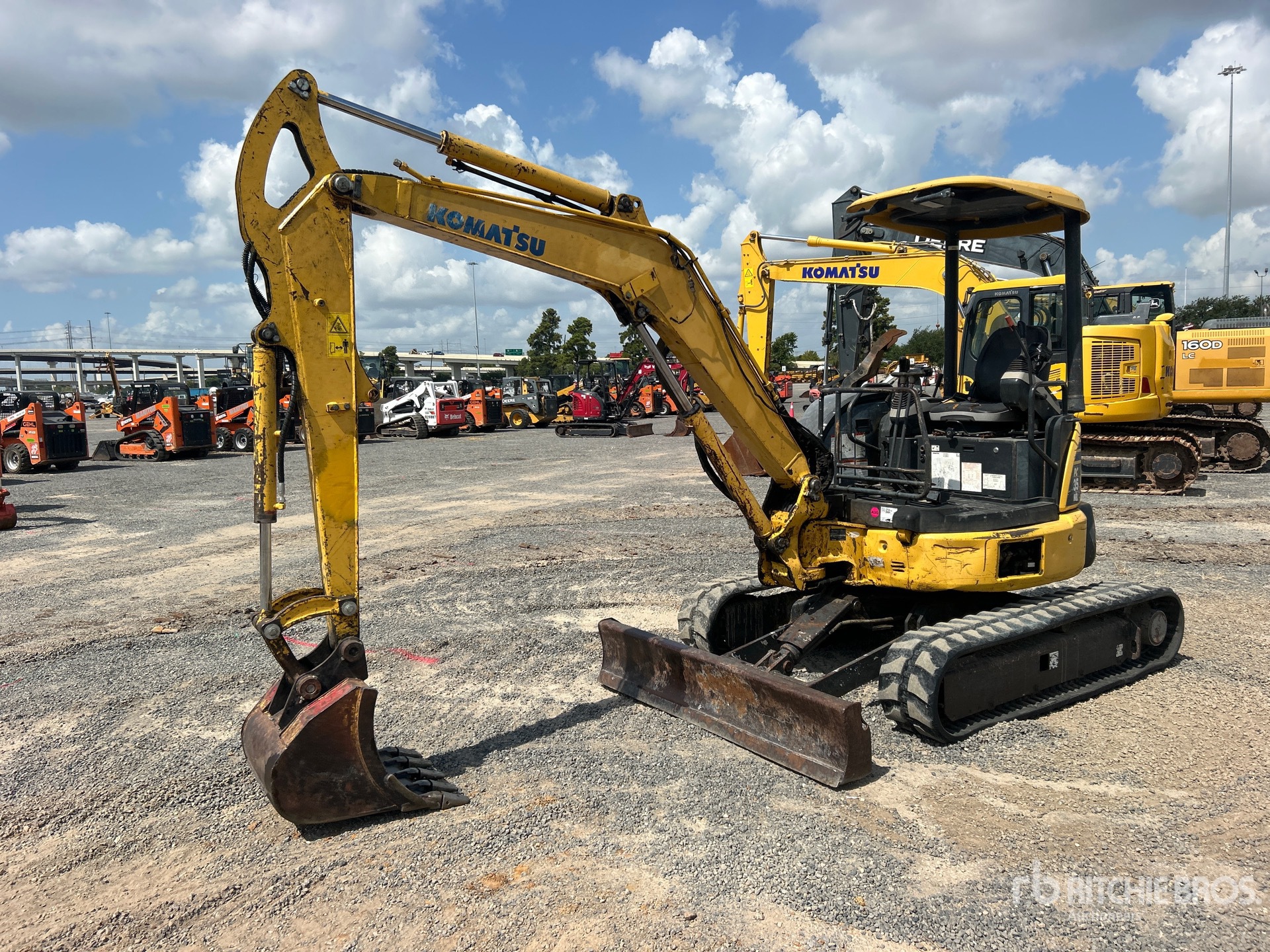 2014 Komatsu PC35MR-3 Mini Excavator