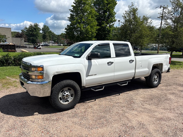 2015 Chevrolet 2500 HD 4x4 Crew Cab Pickup 2015 Chevrolet 2500 HD 4x4 Crew Cab Pickup