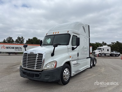 2014 Freightliner Cascadia 125 6x4 T/A Sleeper Truck Tractor