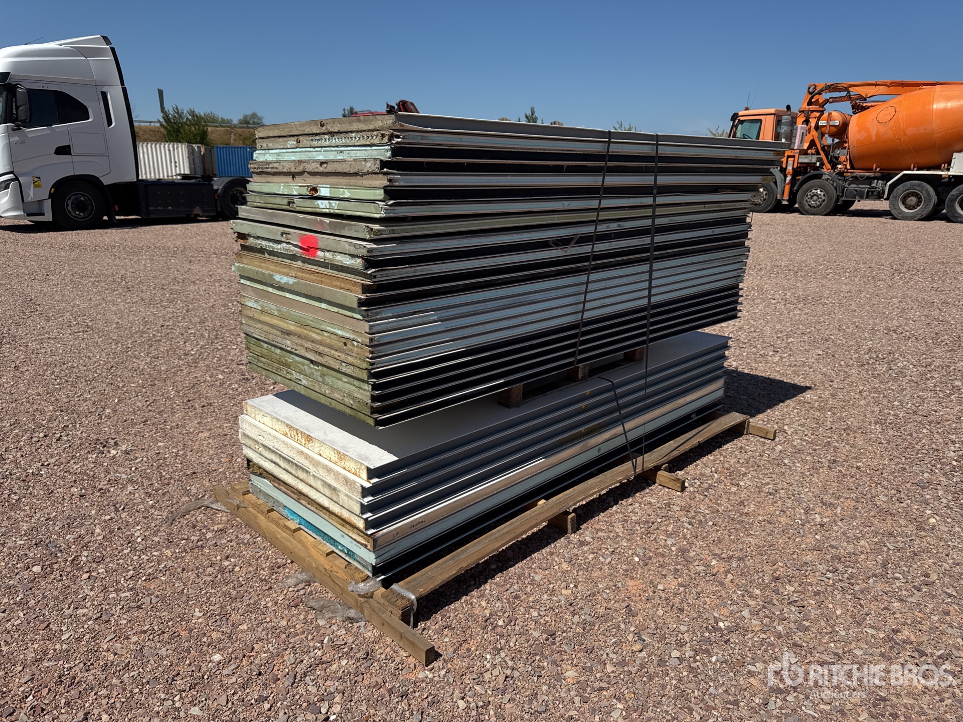 Qte De Panneaux Sandwich Pour Bungalow Qty Of Sandwich Panel For Roadwork Cabin
