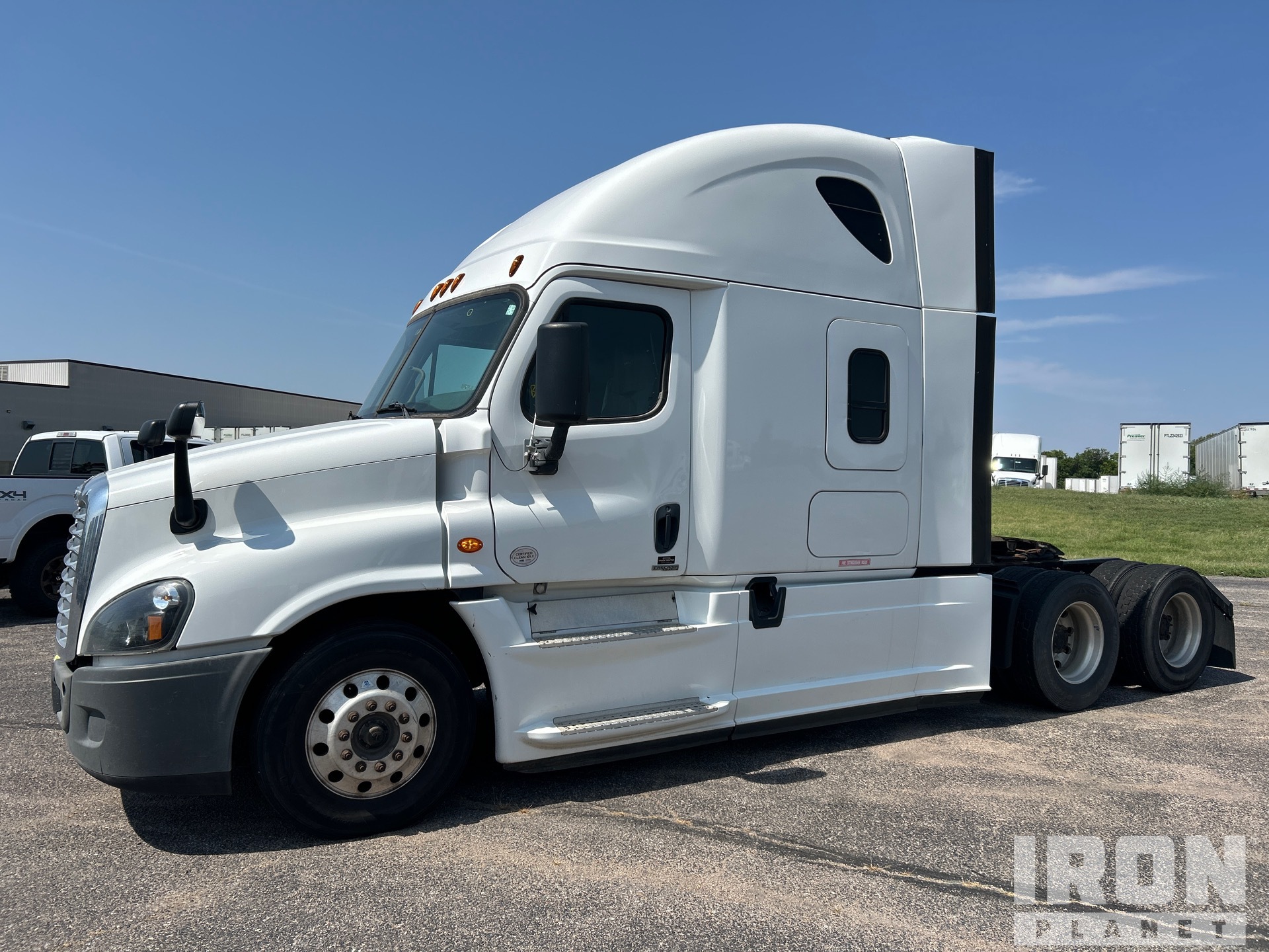 2017 Freightliner Cascadia 125 6x4 T/A Sleeper Truck Tractor