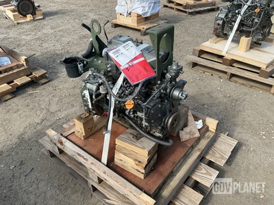 Yanmar 4TNV84T-DFM Diesel Engine