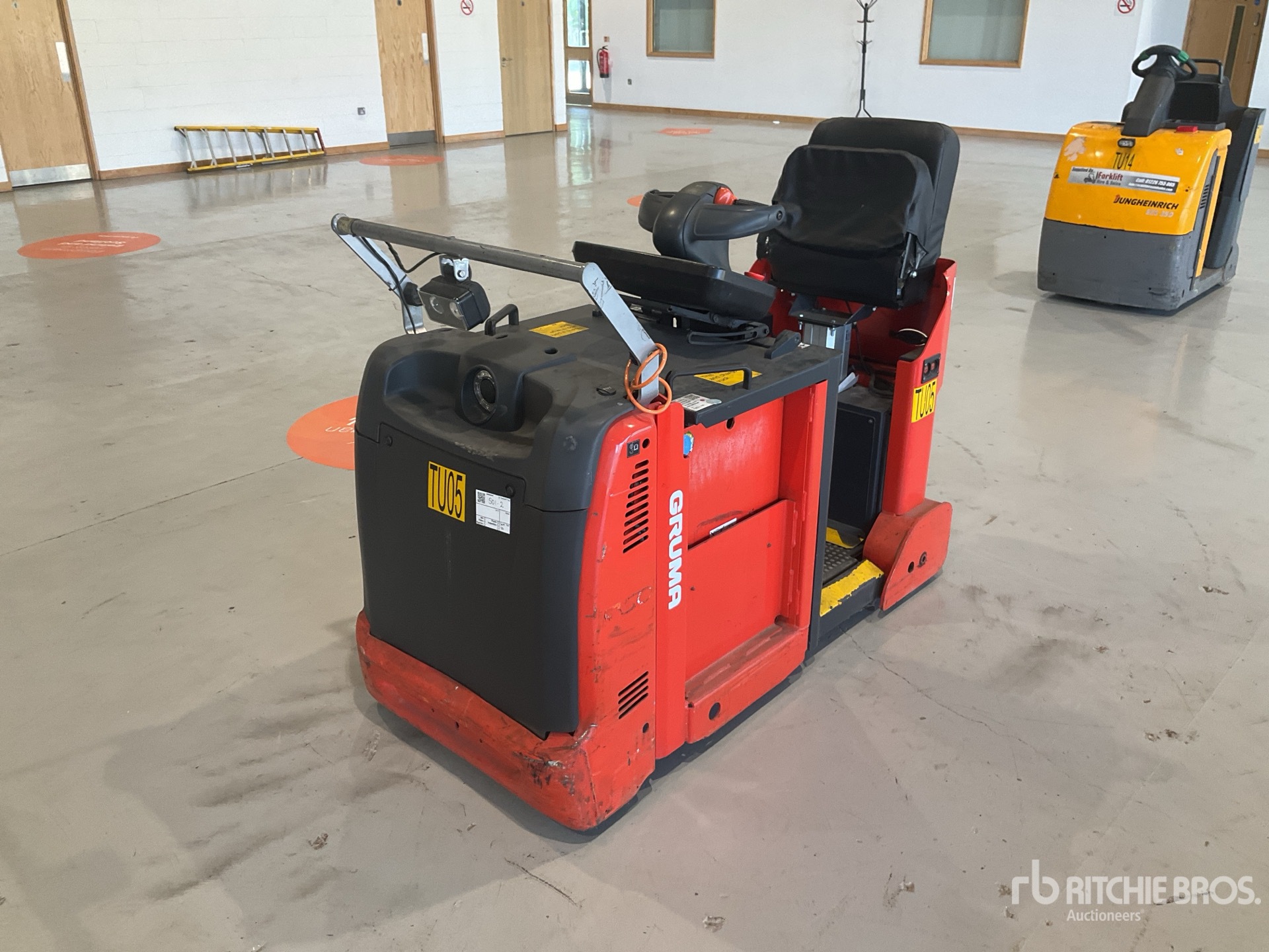 2015 Linde P50C Tow Tractor