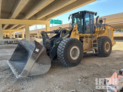 2021 John Deere 744L Wheel Loader