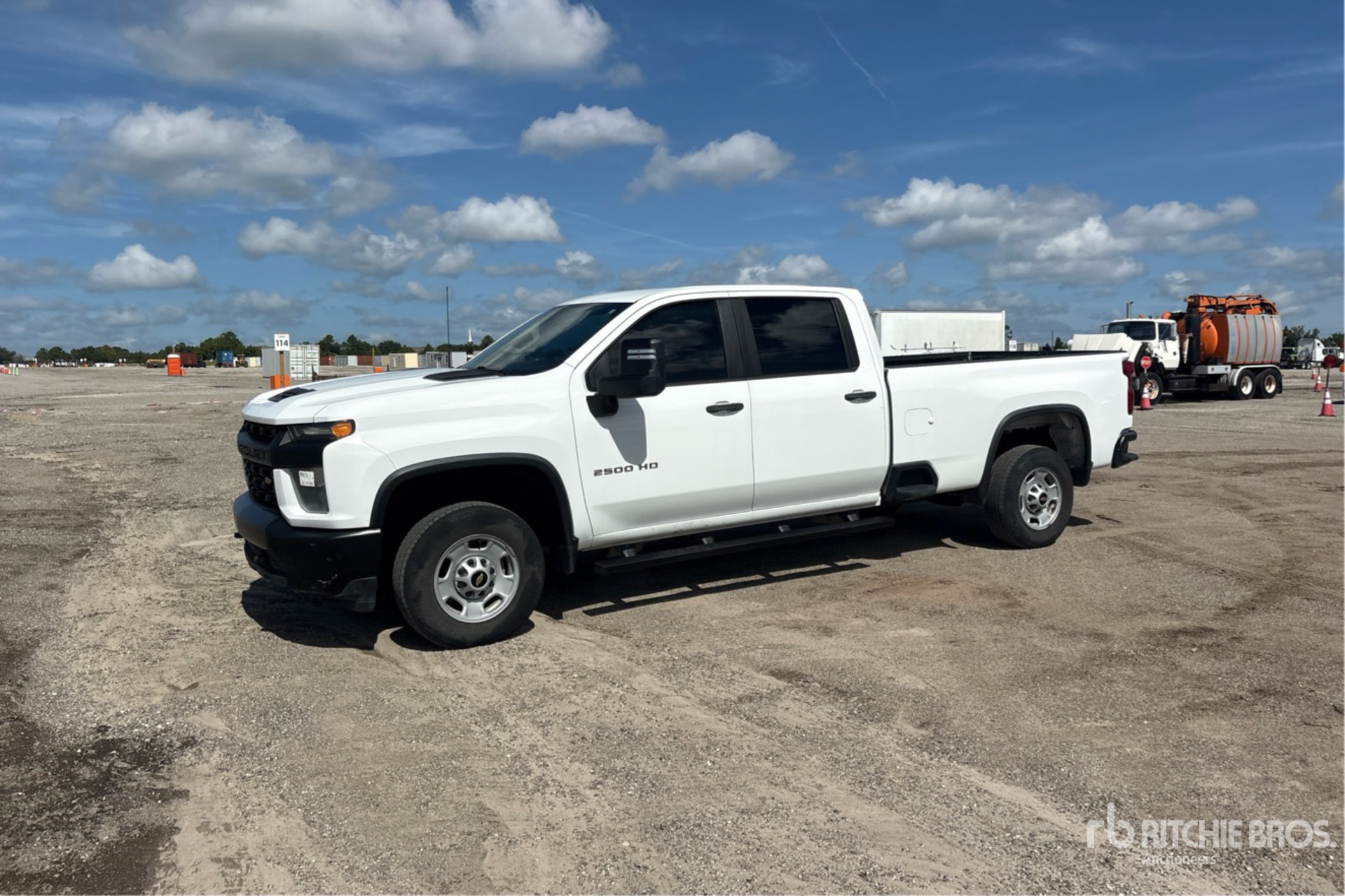 2021 Chevrolet Silverado 2500HD 4x2 Crew Cab Pickup