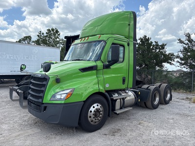 2021 Freightliner Cascadia 116 6x4 T/A Day Cab Truck Tractor (Inoperable)