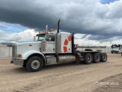 2013 Peterbilt 367 Autocarro con argano