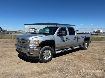 2013 Chevrolet Silverado 3500 LT 4x4 Crew Cab Pickup