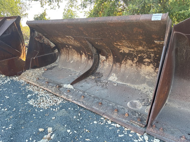 Rockland CL-WA500-6 156 in General Purpose Wheel Loader Bucket - Fits Komatsu WA500