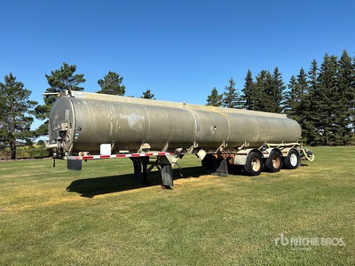 2008 Hutchinson 38000 L Tri/A Tanker Trailer
