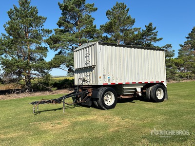 1984 Wilson 16 ft 2/Axle Pup Grain Trailer