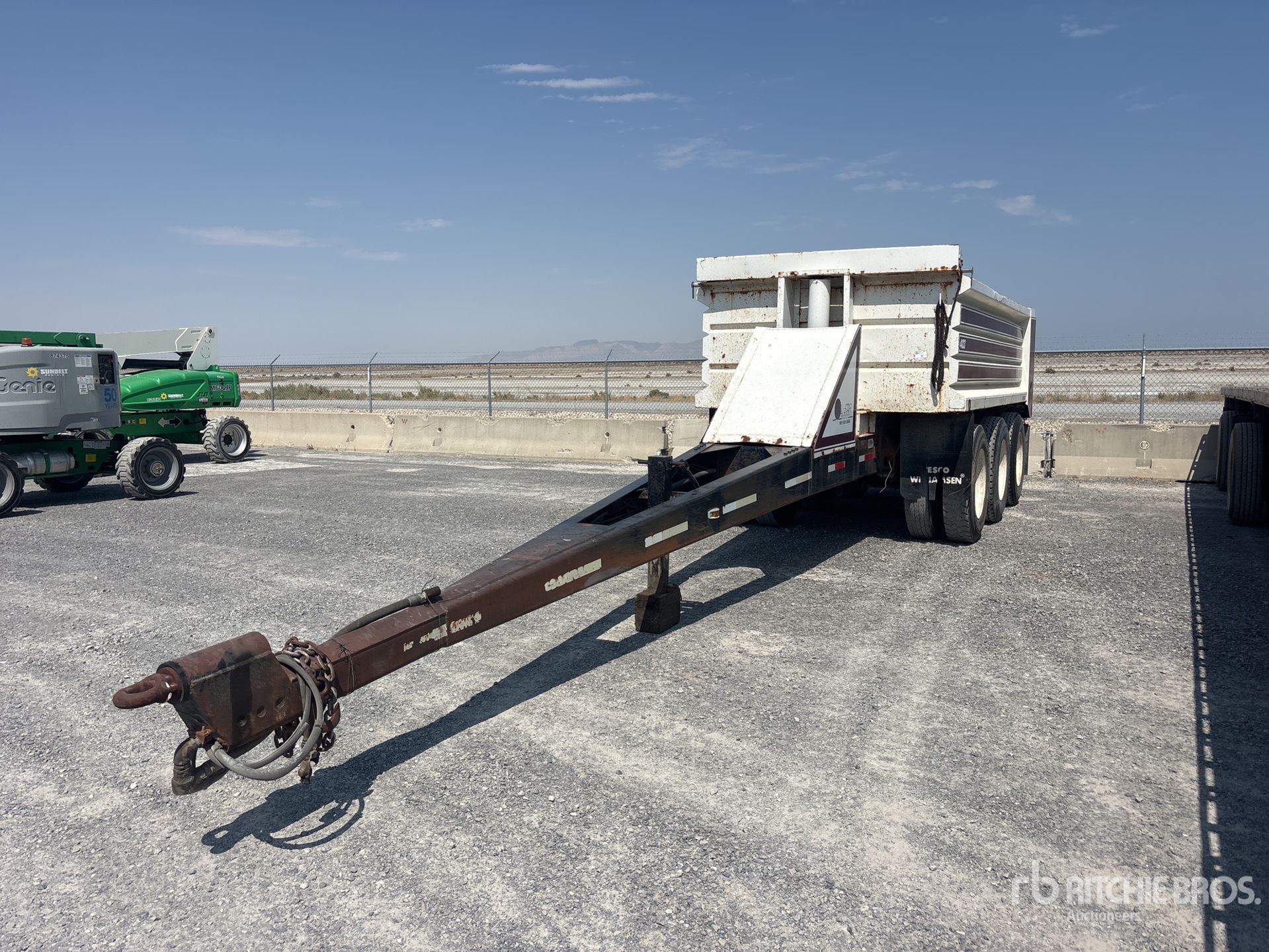 1998 Williamsen 16 ft Tri/A Tri/A Pup Dump Trailer