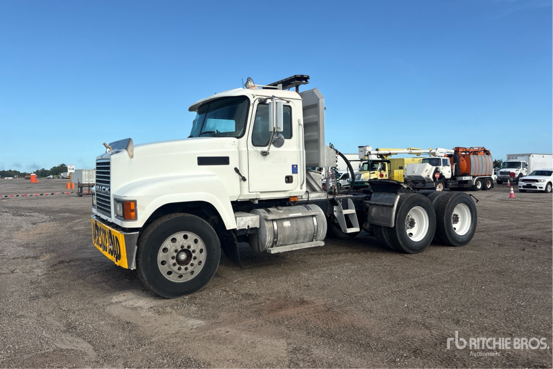 2009 Mack CH612 6x4 T/A Day Cab Truck Tractor