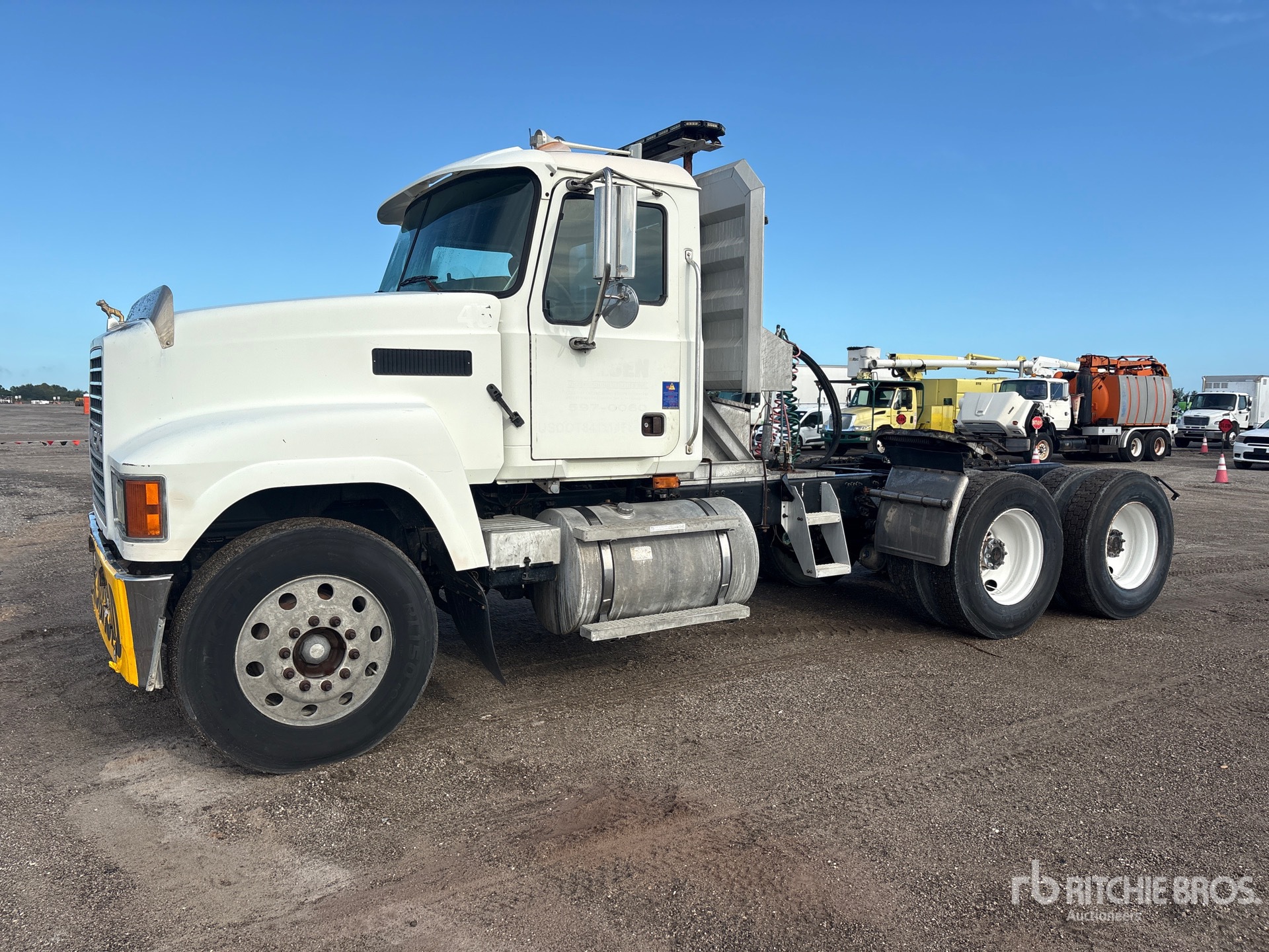 2009 Mack CH612 6x4 T/A Day Cab Truck Tractor