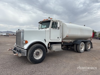 1997 Peterbilt 357 4000 gal 6x4 Water Truck