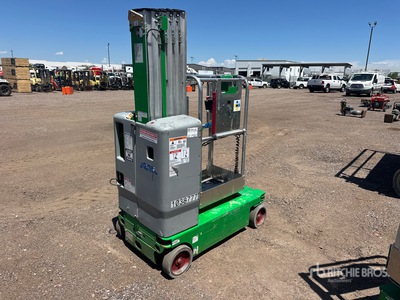 2017 Genie GR20 Vertical Mast Lift