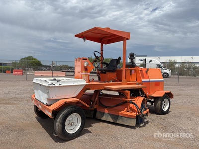 1990 Broce RC300 Self-Propelled Broom