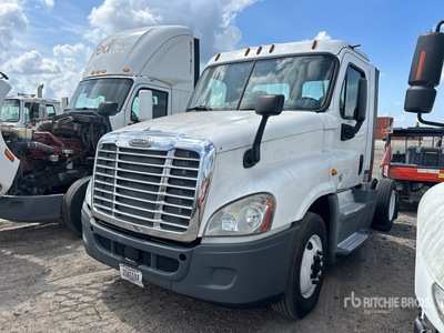2016 Freightliner Cascadia 125 4x2 S/A Day Cab Truck Tractor (Inoperable)