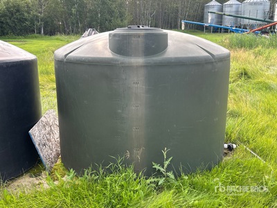 1550 Gallon Poly Water Tank