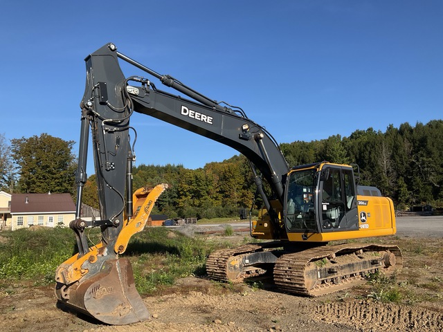 2023 John Deere 210G LC Tracked Excavator
