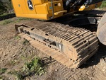 Undercarriage with Right Track Shoes