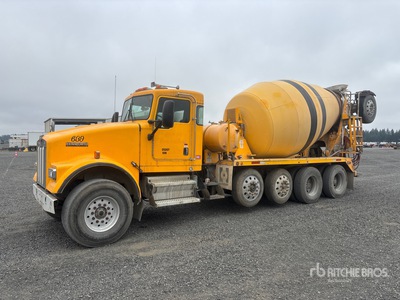 2004 Kenworth W900 12x4 Camion mélangeur