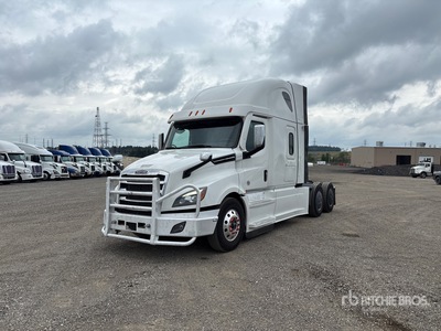 2023 Freightliner Cascadia 126 6x4 T/A Sleeper Truck Tractor