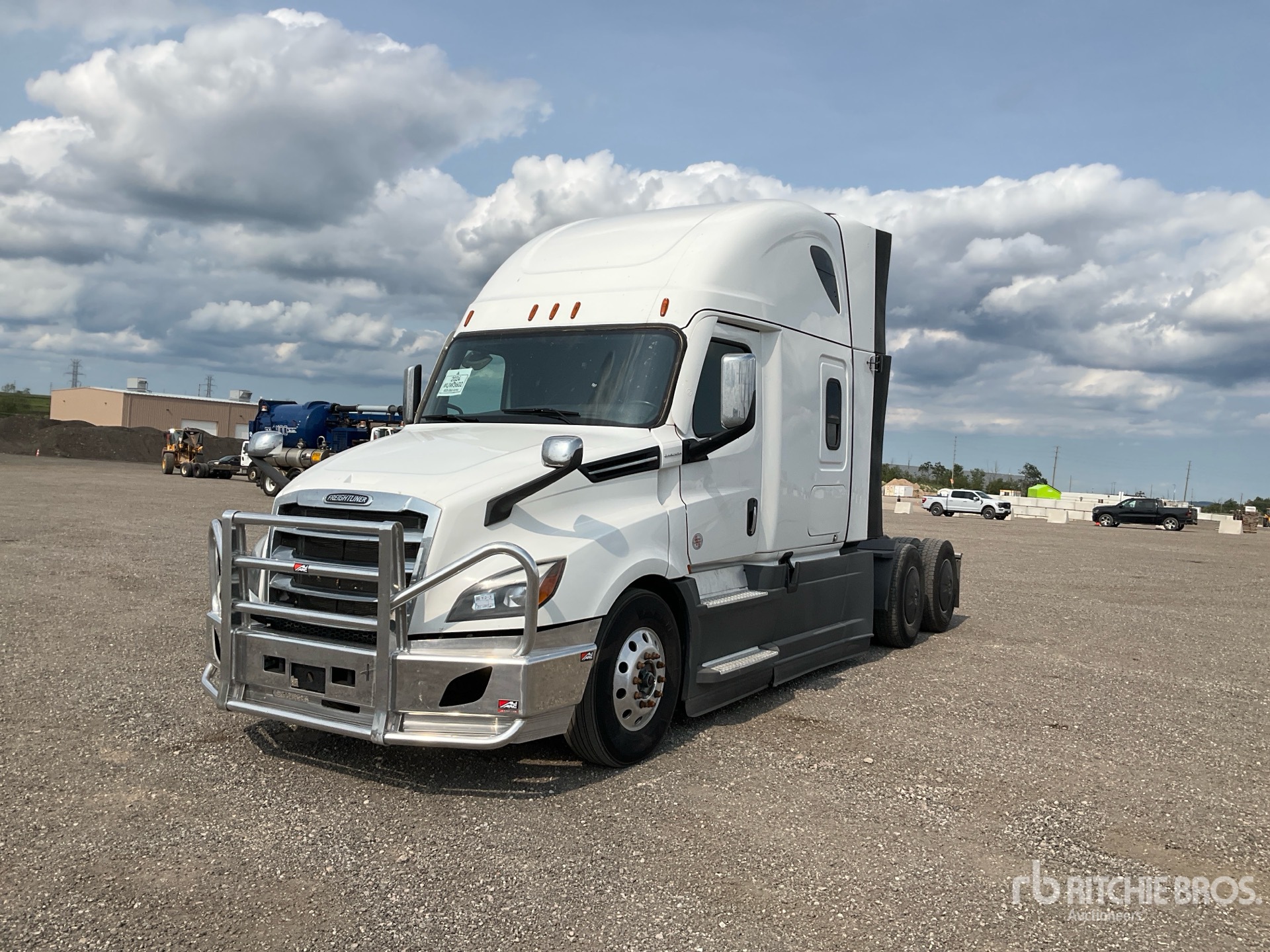 2024 Freightliner Cascadia 126 6x4 T/A Sleeper Truck Tractor