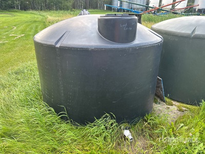 1550 Gallon Poly Water Tank