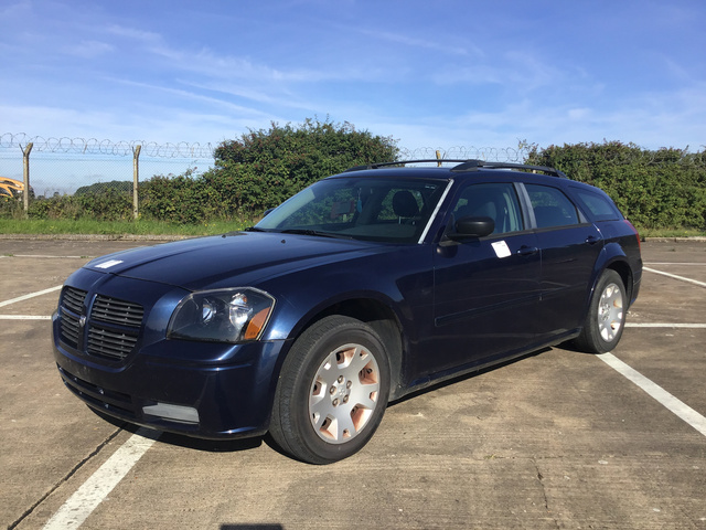 2006 Dodge Magnum SE 2006 Dodge Magnum SE