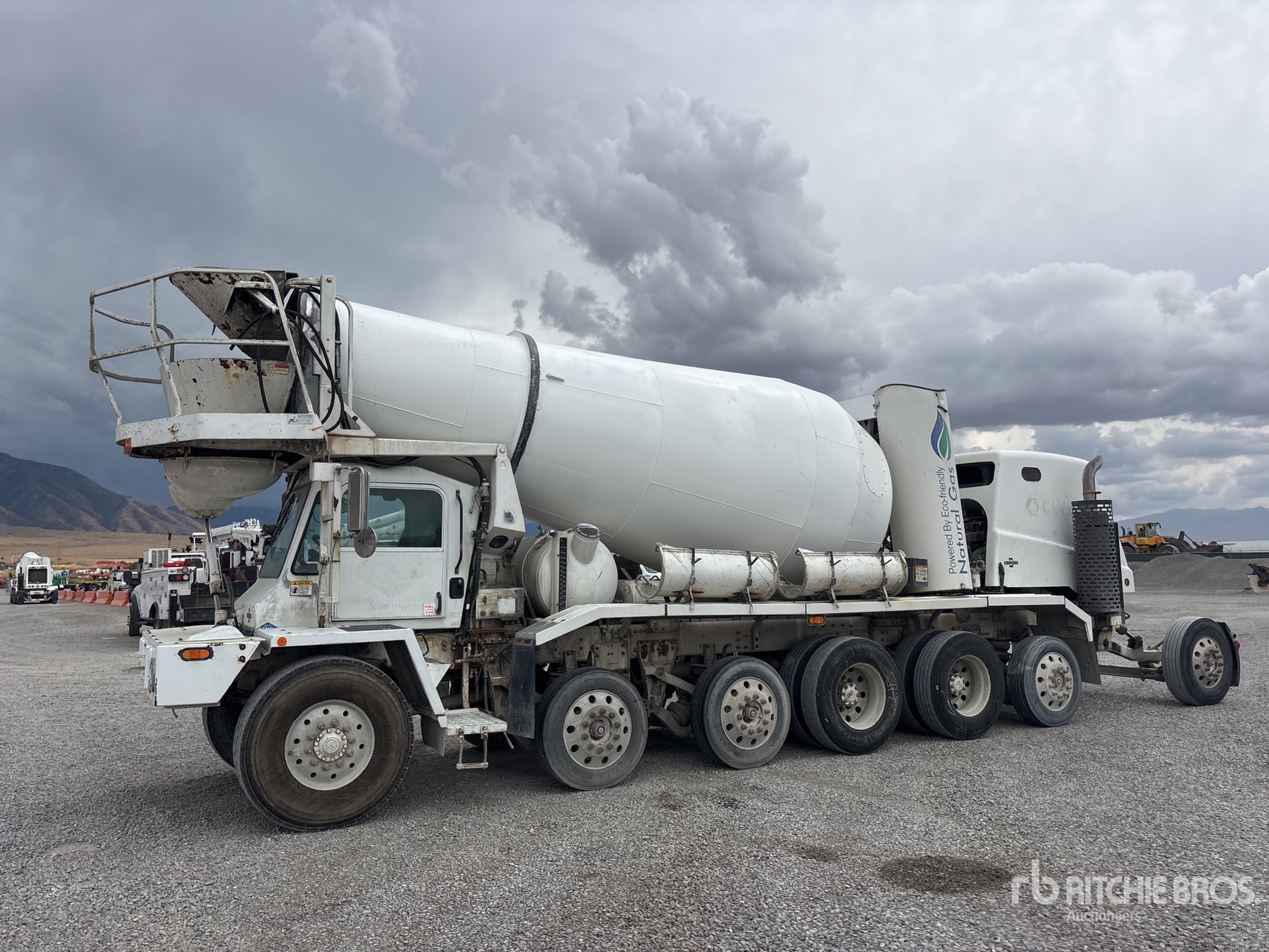 2016 Oshkosh S-2146 14x6 Front Discharge Mixer Truck