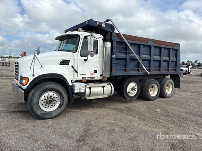 2002 Mack CV713 Granite 8x4 Tri/A-kiepwagen