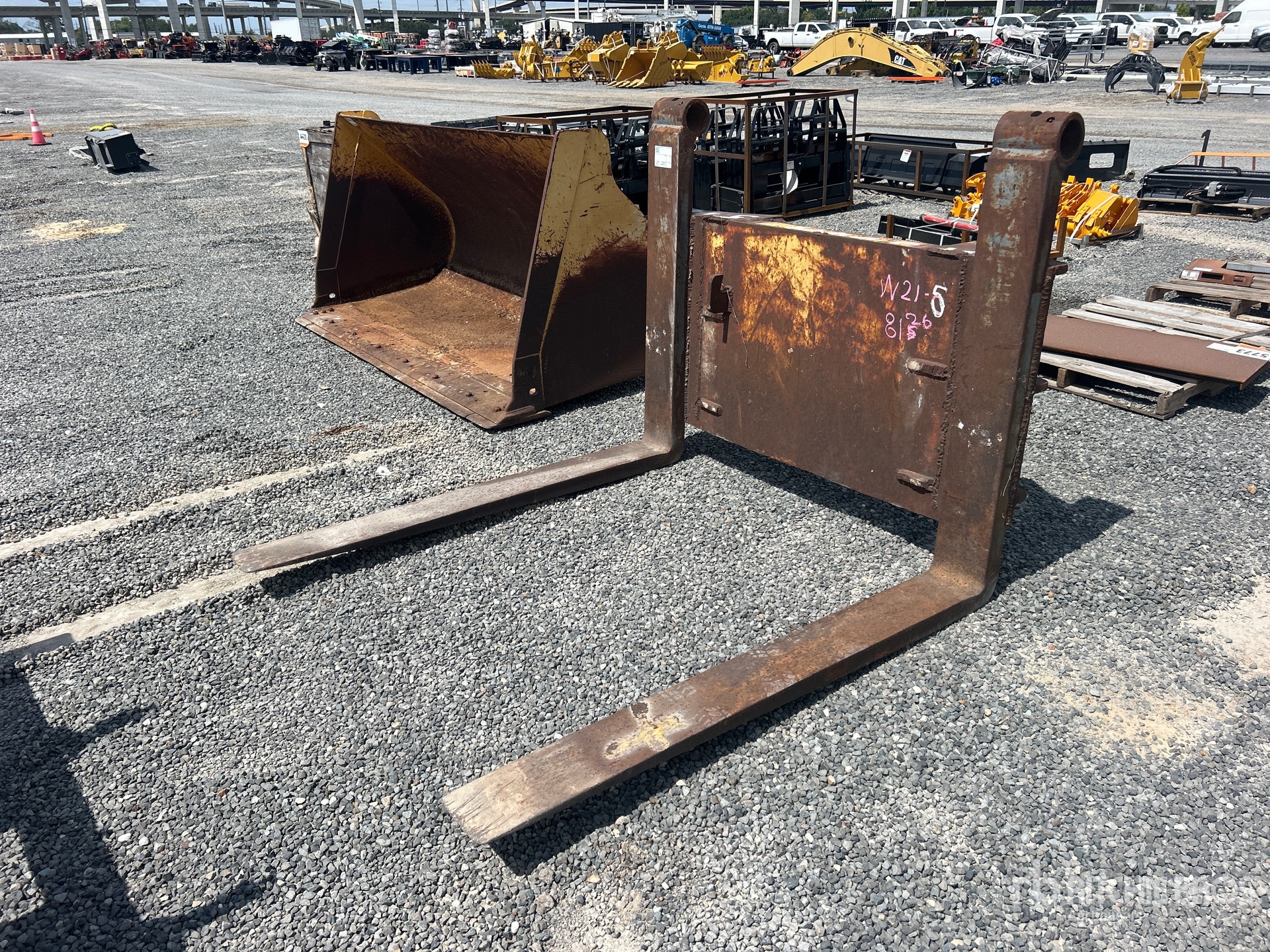 68 in Q/C Wheel Loader Forks