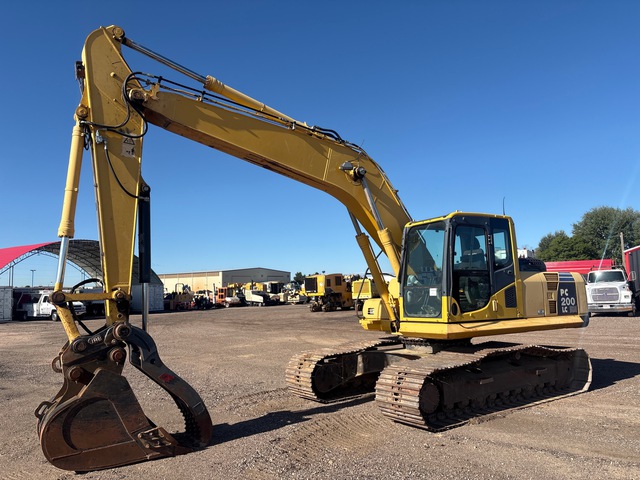 2011 Komatsu PC200LC-8 Tracked Excavator 2011 Komatsu PC200LC-8 Tracked Excavator