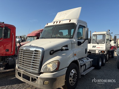 2016 Freightliner Cascadia 113 6x4 Cabeza Tractora Cabina Corta