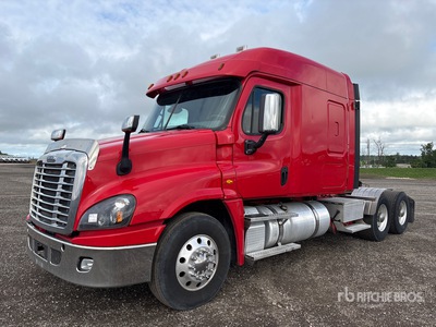 2019 Freightliner Cascadia 125 6x4 T/A Sleeper Truck Tractor
