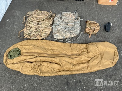 (26) Pistol Holsters, (14) Individual Bags, (4) Rucksacks & Assorted Items
