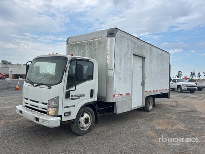 2013 Isuzu NPR HD 4x2 Camion fourgon