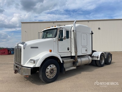 2003 Kenworth T800 6x4 T/A Sleeper Truck Tractor