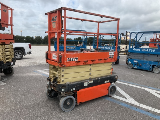 2019 JLG 1932R Electric Scissor Lift